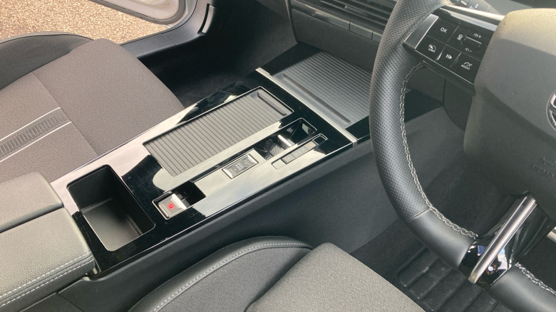 Vauxhall Astra 115kW GS 54kWh 5dr Auto Electric Hatchback